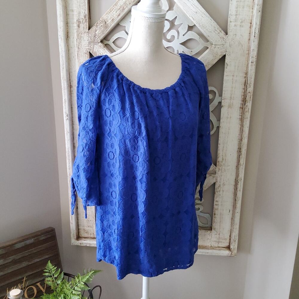 Stylus Women's Off Shoulder 3/4 Tie Sheer Sleeve Lace Overlay Floral Top in Blue